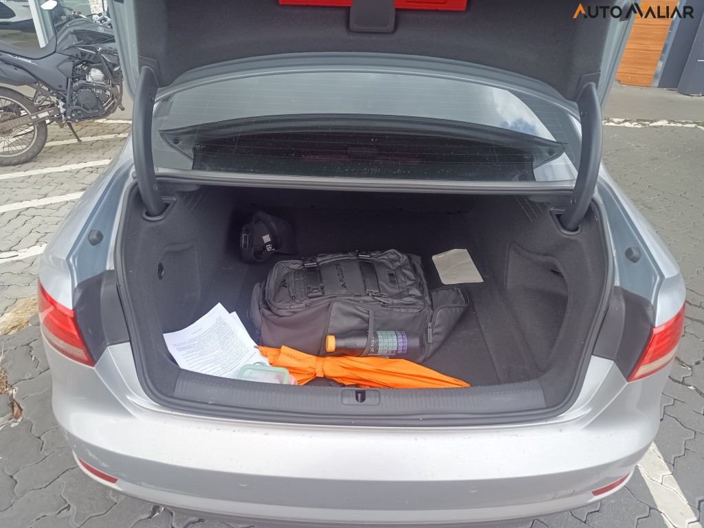 AUDI A4 2.0 TFSI AMBIENTE GASOLINA 4P S TRONIC