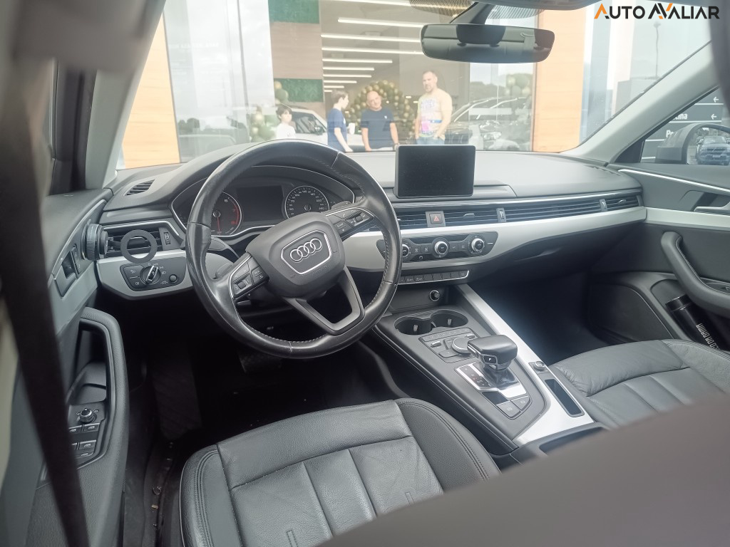 AUDI A4 2.0 TFSI AMBIENTE GASOLINA 4P S TRONIC