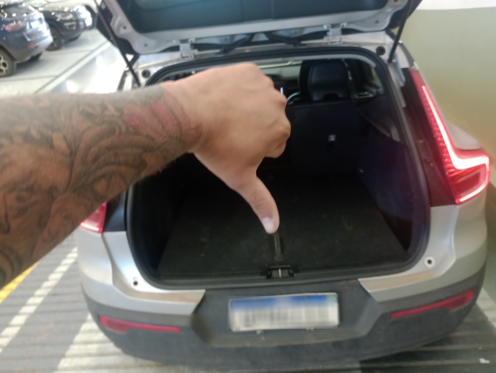 VOLVO XC40 2.0 T4 GASOLINA GEARTRONIC