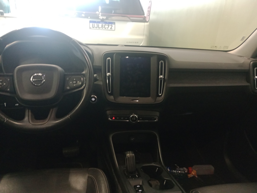 VOLVO XC40 2.0 T4 GASOLINA GEARTRONIC