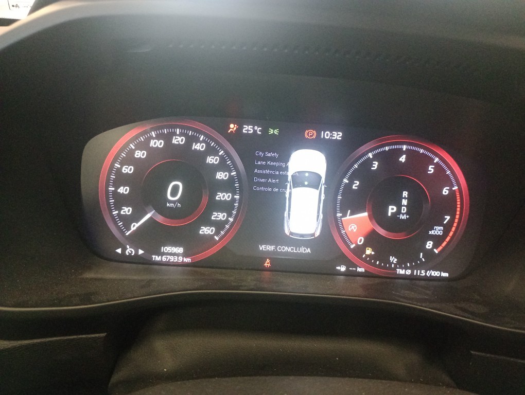 VOLVO XC40 2.0 T4 GASOLINA GEARTRONIC