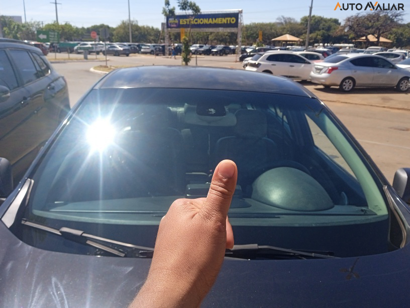 RENAULT FLUENCE 2.0 PRIVILEGE 16V FLEX 4P AUTOMATICO