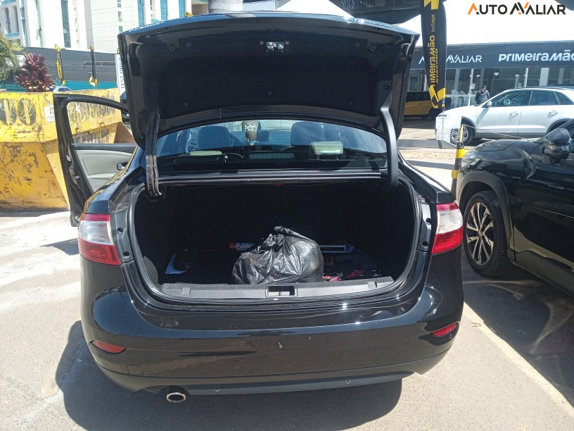 RENAULT FLUENCE 2.0 PRIVILEGE 16V FLEX 4P AUTOMATICO