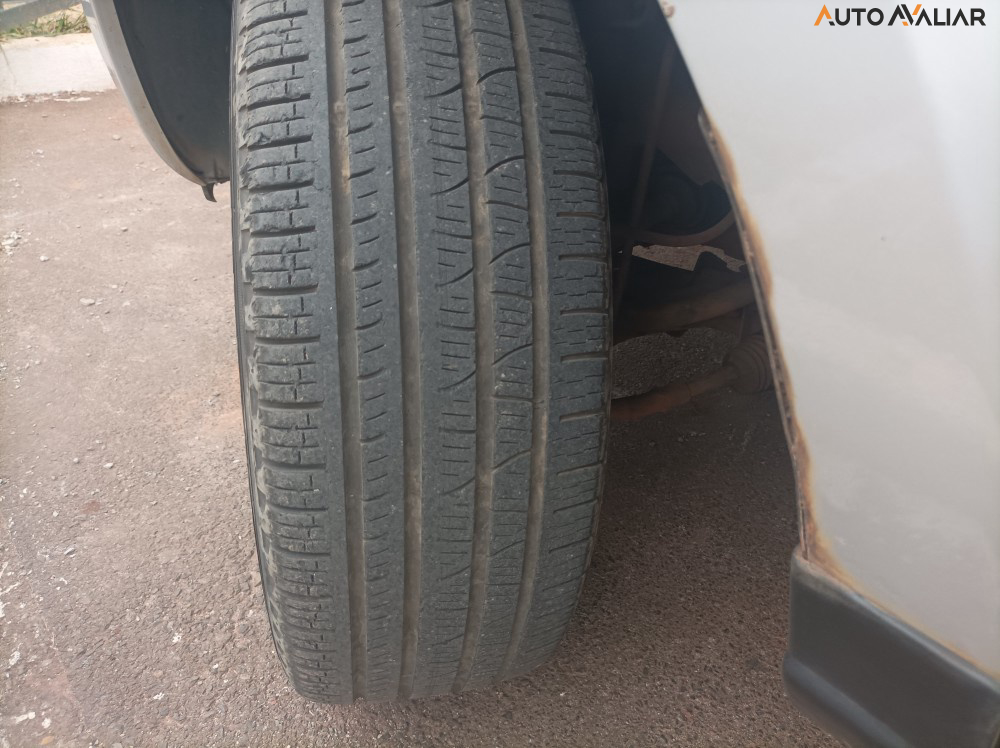 HYUNDAI SANTA FE 2.7 MPFI GLS V6 24V 200CV GASOLINA 4P AUTOMATICO