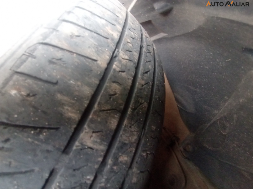 RENAULT SANDERO 1.0 EXPRESSION 16V FLEX 4P MANUAL