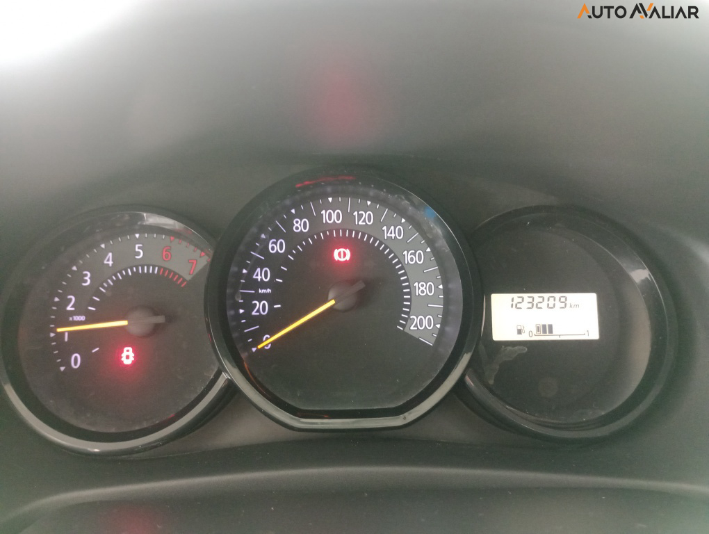 RENAULT SANDERO 1.0 12V SCE FLEX AUTHENTIQUE MANUAL