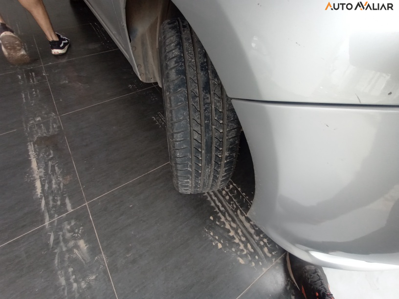 RENAULT SANDERO 1.0 12V SCE FLEX AUTHENTIQUE MANUAL