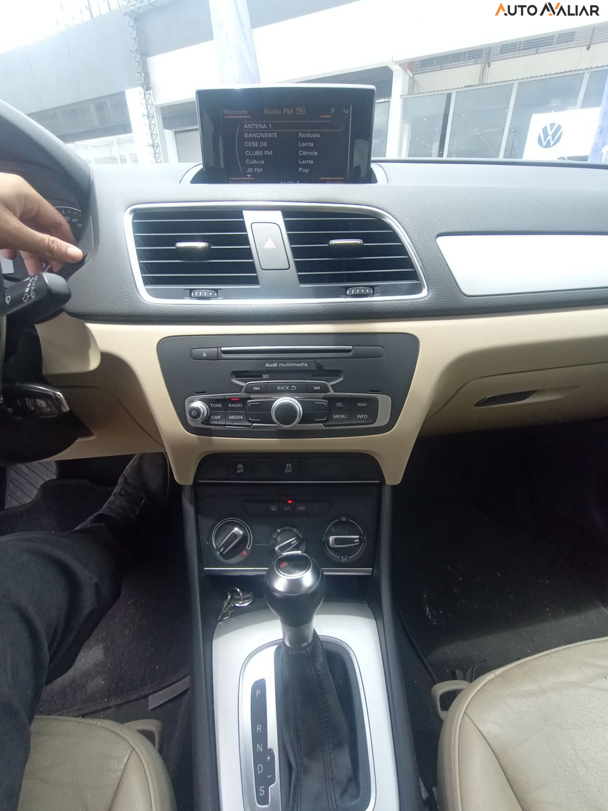 AUDI Q3 1.4 TFSI ATTRACTION GASOLINA 4P S TRONIC