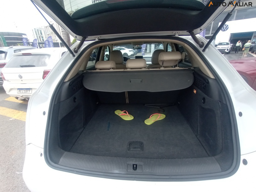 AUDI Q3 1.4 TFSI ATTRACTION GASOLINA 4P S TRONIC