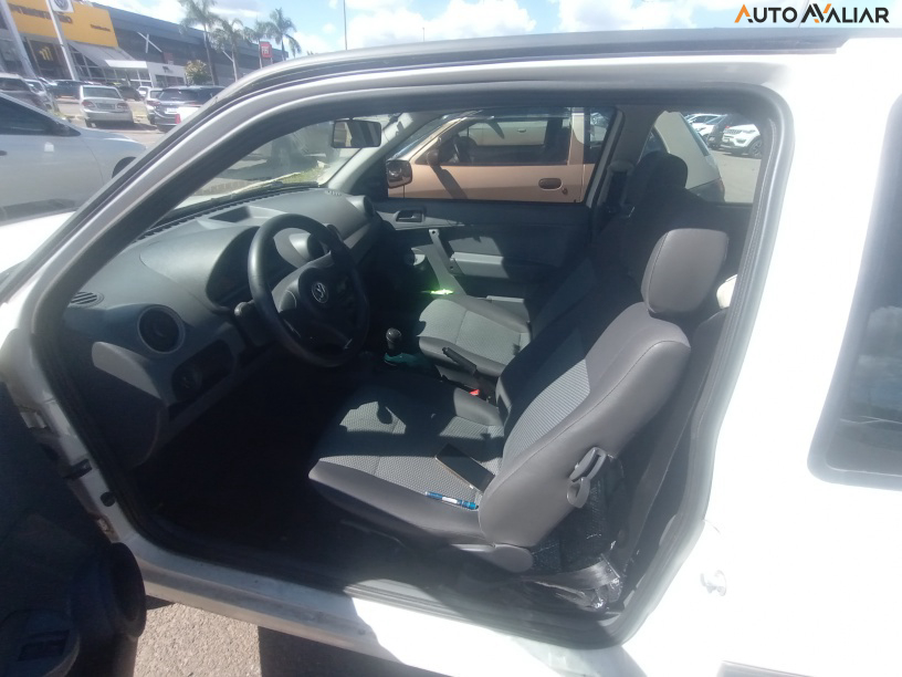 VOLKSWAGEN GOL 1.0 MI 8V FLEX 2P MANUAL G.IV