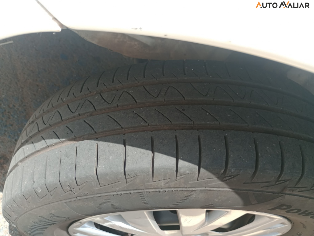 VOLKSWAGEN GOL 1.0 MI 8V FLEX 4P MANUAL G.IV