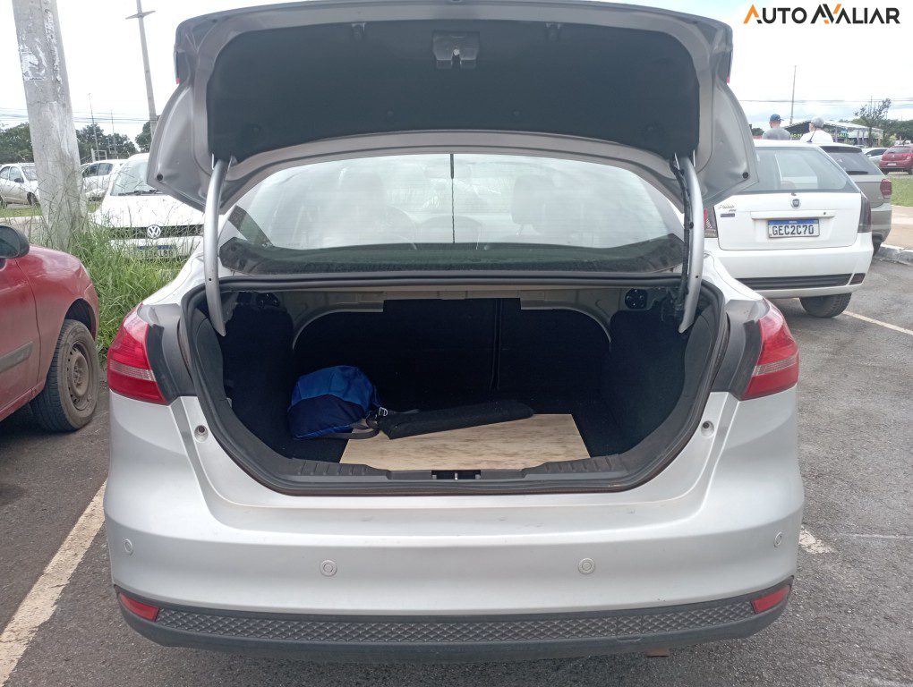 FORD FOCUS 2.0 TITANIUM SEDAN 16V FLEX 4P POWERSHIFT