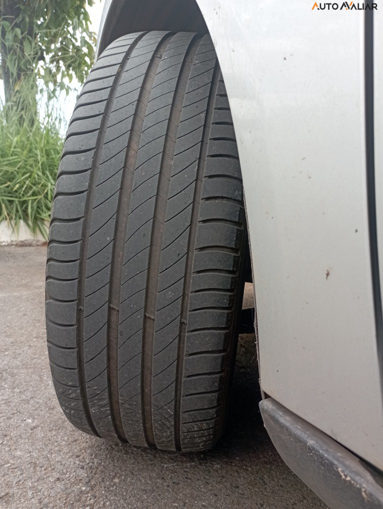 FORD FOCUS 2.0 TITANIUM SEDAN 16V FLEX 4P POWERSHIFT