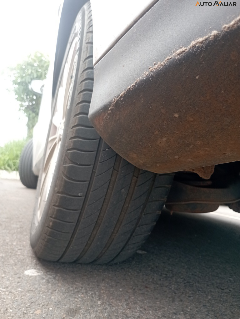 FORD FOCUS 2.0 TITANIUM SEDAN 16V FLEX 4P POWERSHIFT