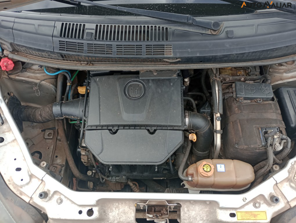 FIAT IDEA 1.8 MPI ADVENTURE 16V FLEX 4P AUTOMATIZADO