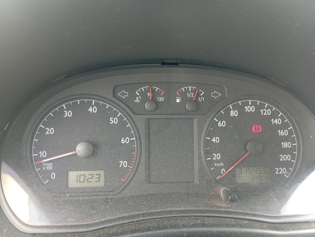 VOLKSWAGEN POLO 1.6 MI 8V FLEX 4P MANUAL