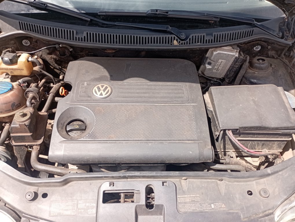 VOLKSWAGEN POLO 1.6 MI 8V FLEX 4P MANUAL