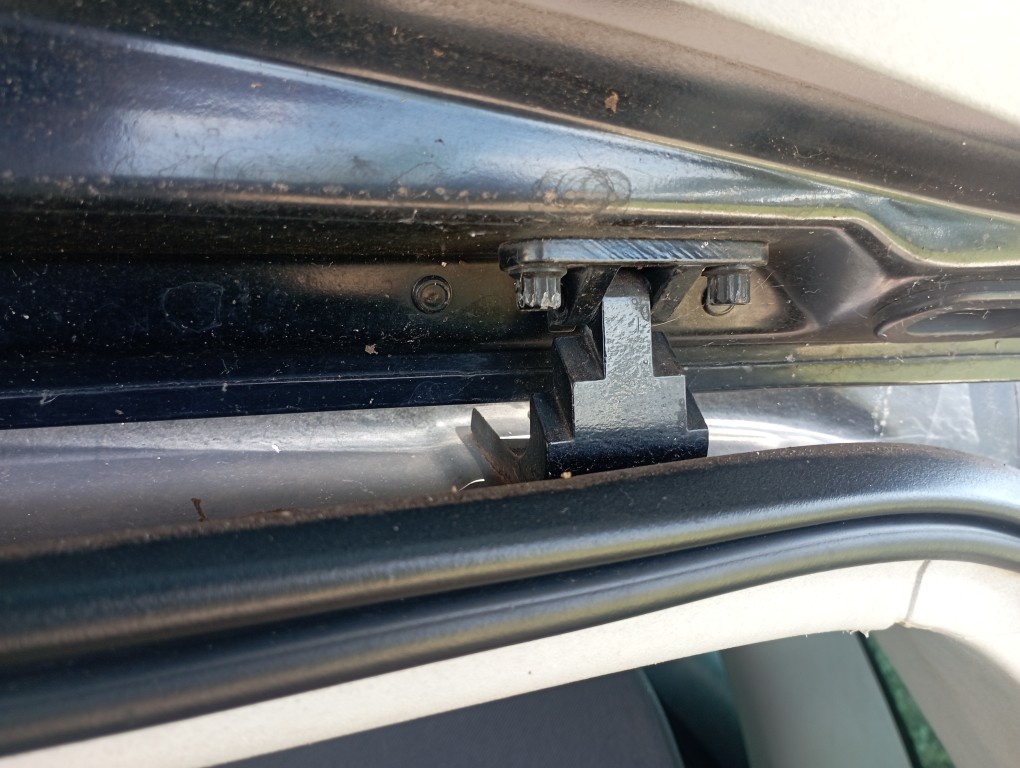 VOLKSWAGEN POLO 1.6 MI 8V FLEX 4P MANUAL