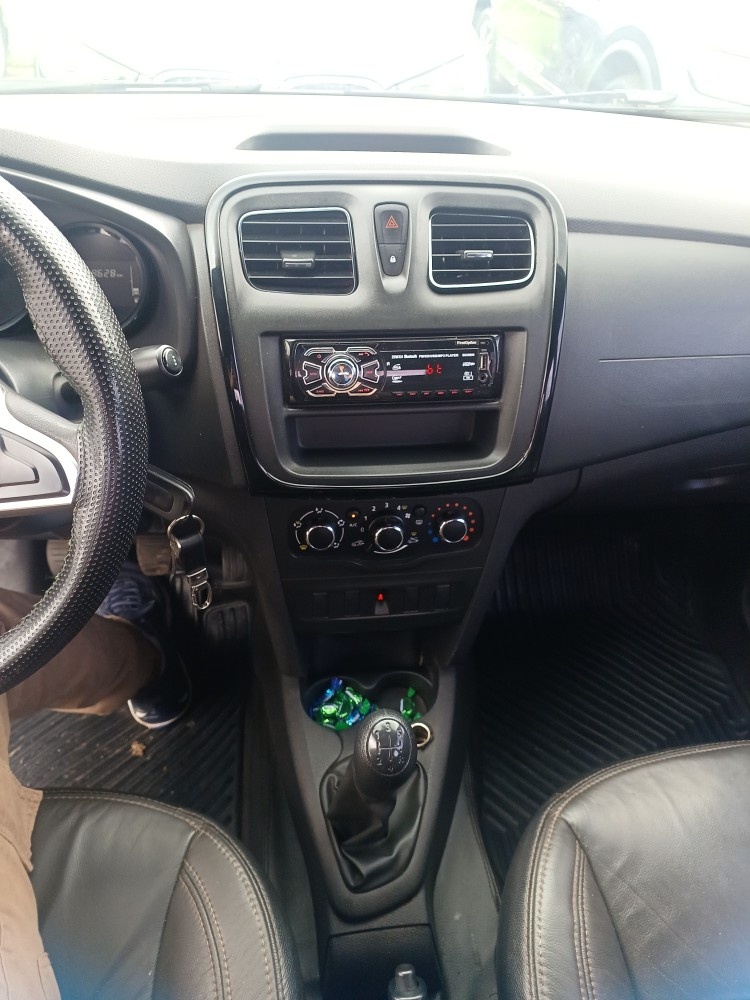 RENAULT LOGAN 1.0 12V SCE FLEX LIFE MANUAL