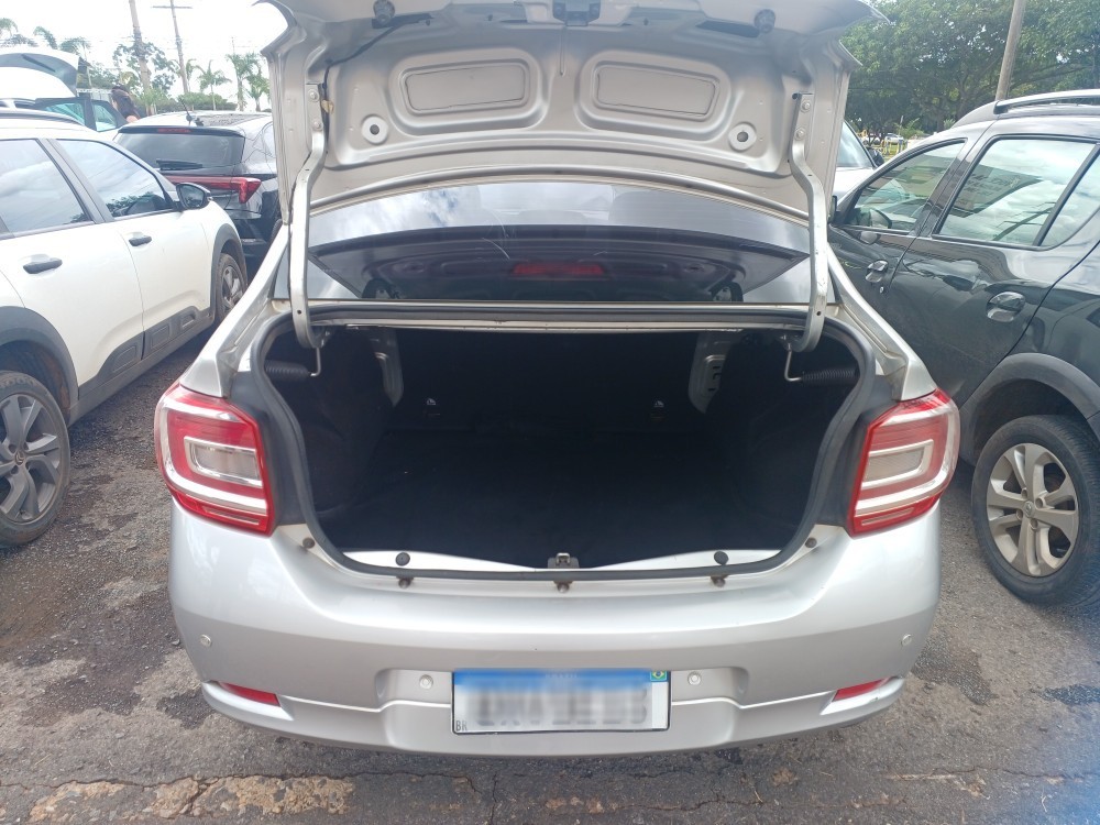 RENAULT LOGAN 1.0 12V SCE FLEX LIFE MANUAL