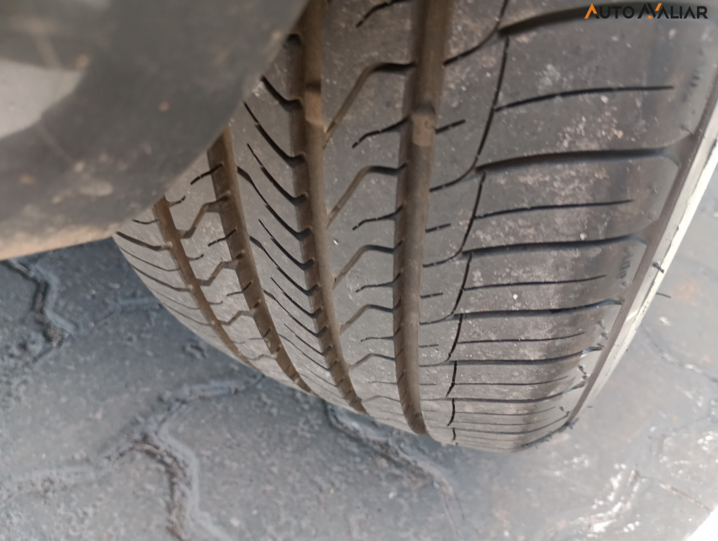 FORD FIESTA 1.6 TITANIUM HATCH 16V FLEX 4P POWERSHIFT