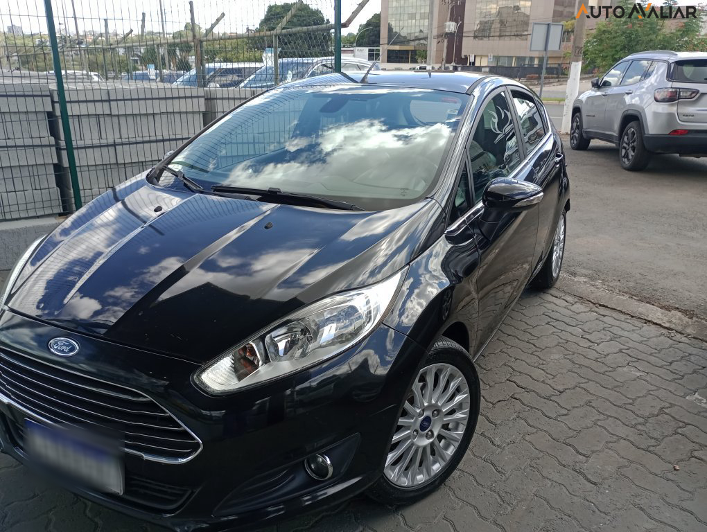 FORD FIESTA 1.6 TITANIUM HATCH 16V FLEX 4P POWERSHIFT
