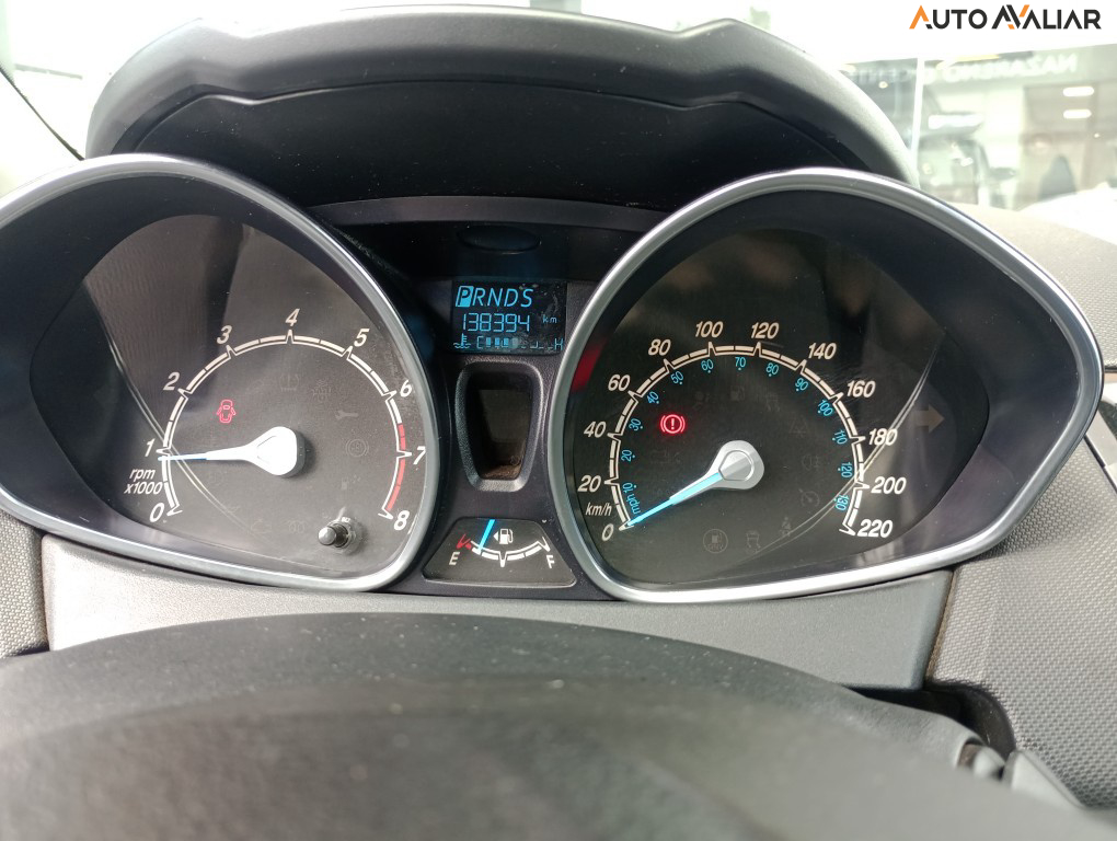 FORD FIESTA 1.6 TITANIUM HATCH 16V FLEX 4P POWERSHIFT