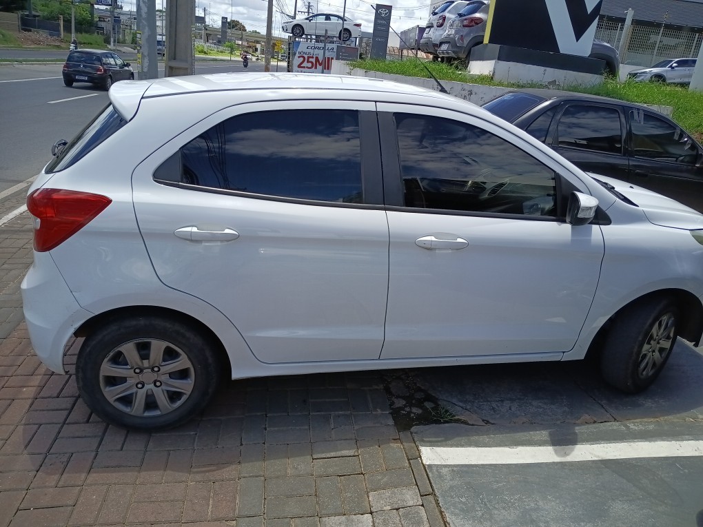 FORD KA 1.0 SE / SE PLUS TI-VCT FLEX