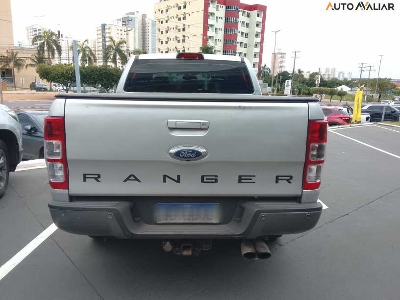 FORD RANGER 2.2 XLS 4X2 CD 16V DIESEL 4P AUTOMATICO