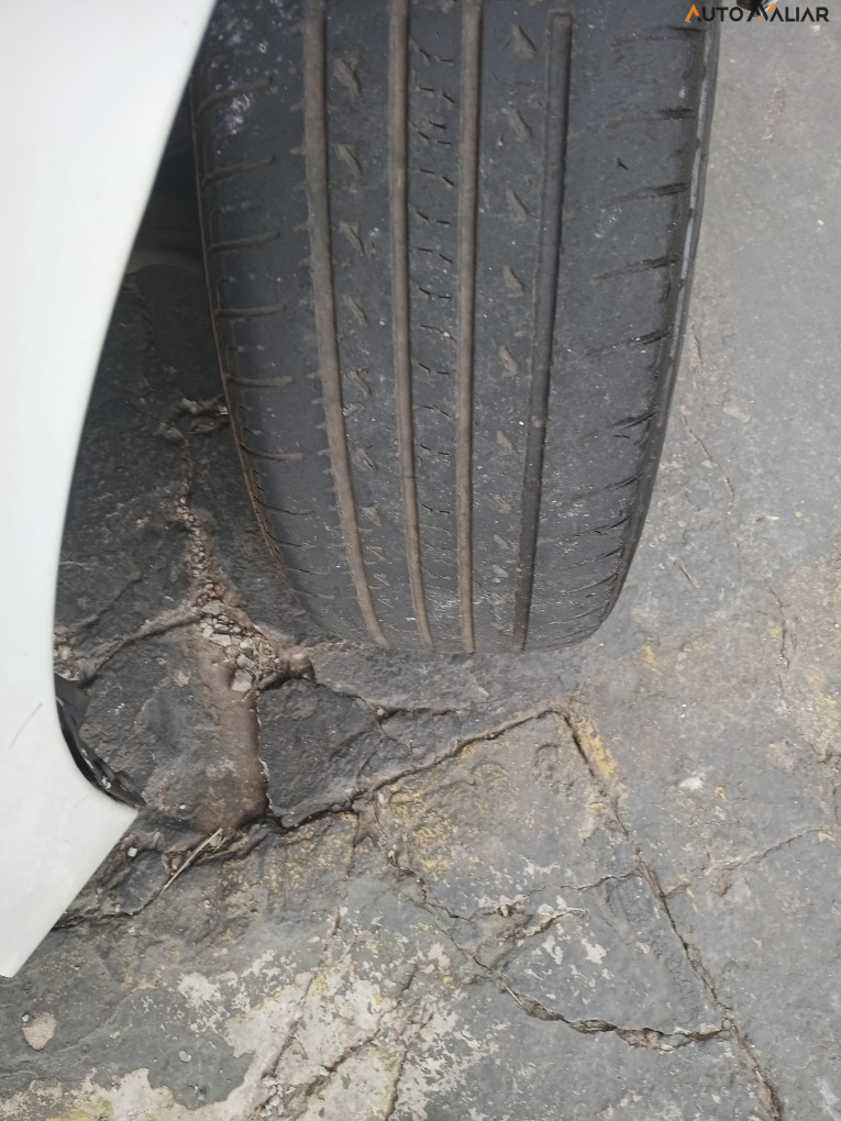 RENAULT SANDERO 1.0 12V SCE FLEX AUTHENTIQUE 4P MANUAL