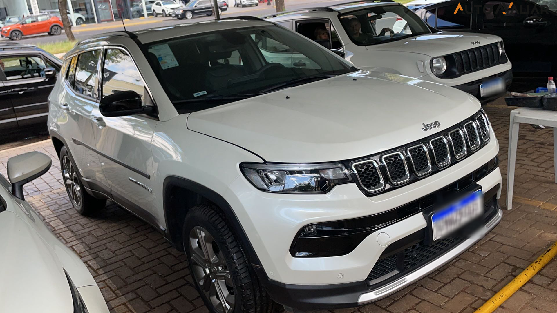 JEEP COMPASS 1.3 T270 TURBO FLEX LONGITUDE AT6