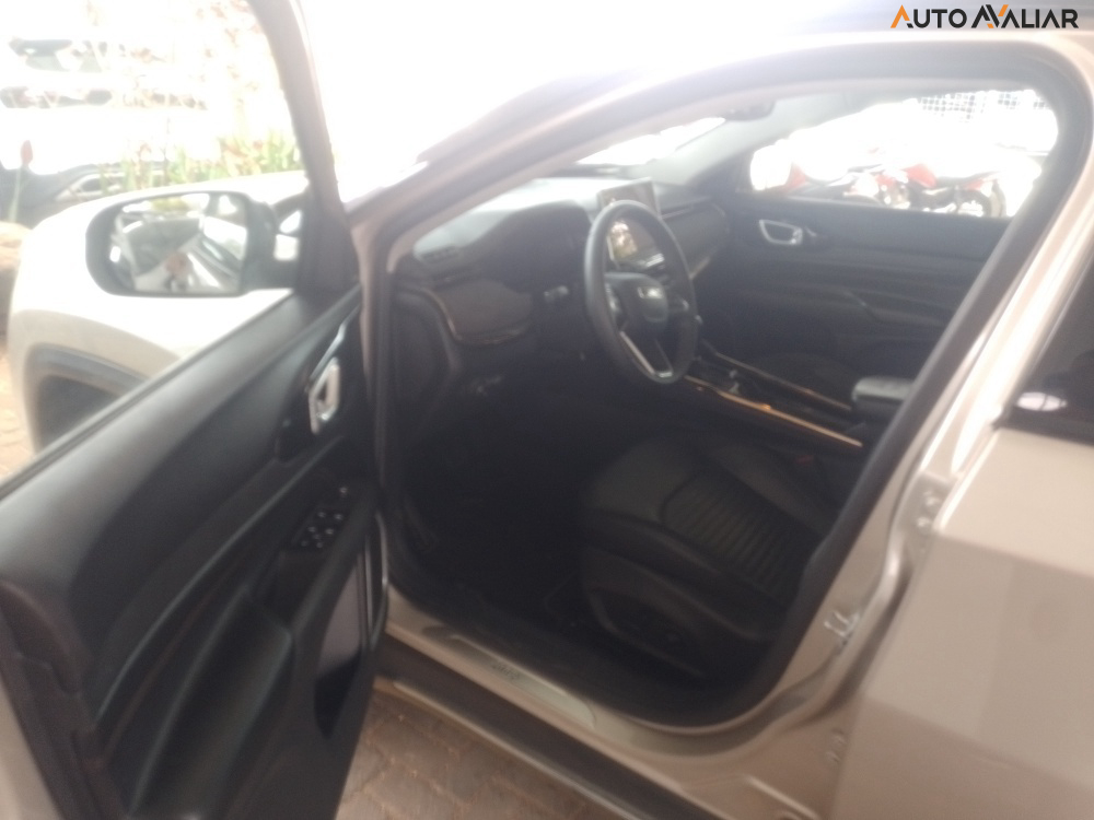 JEEP COMMANDER 2.0 TD380 TURBO DIESEL LIMITED AT9