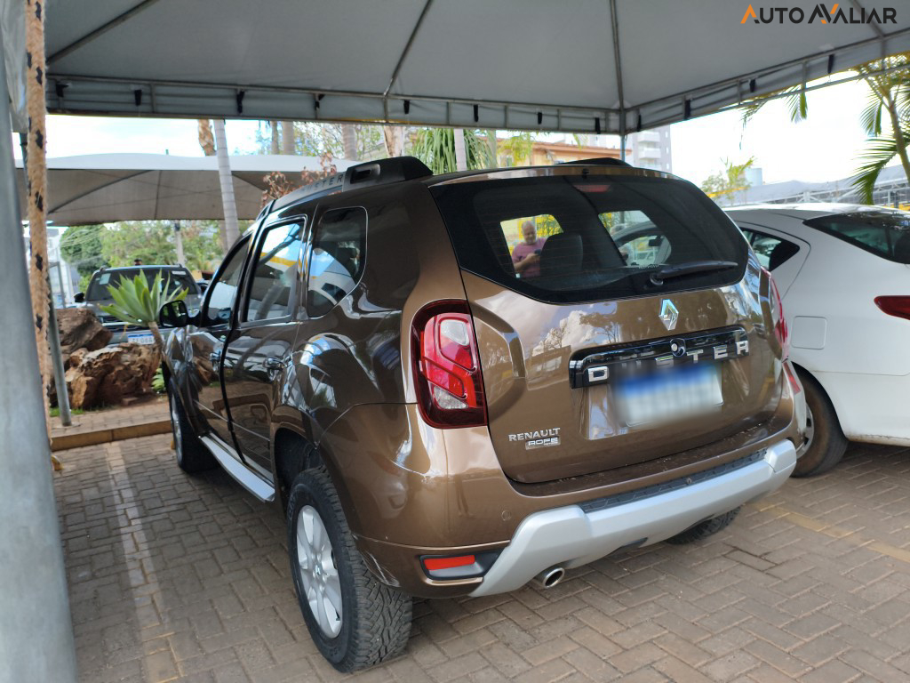 RENAULT DUSTER 2.0 DYNAMIQUE 4X2 16V FLEX 4P AUTOMATICO