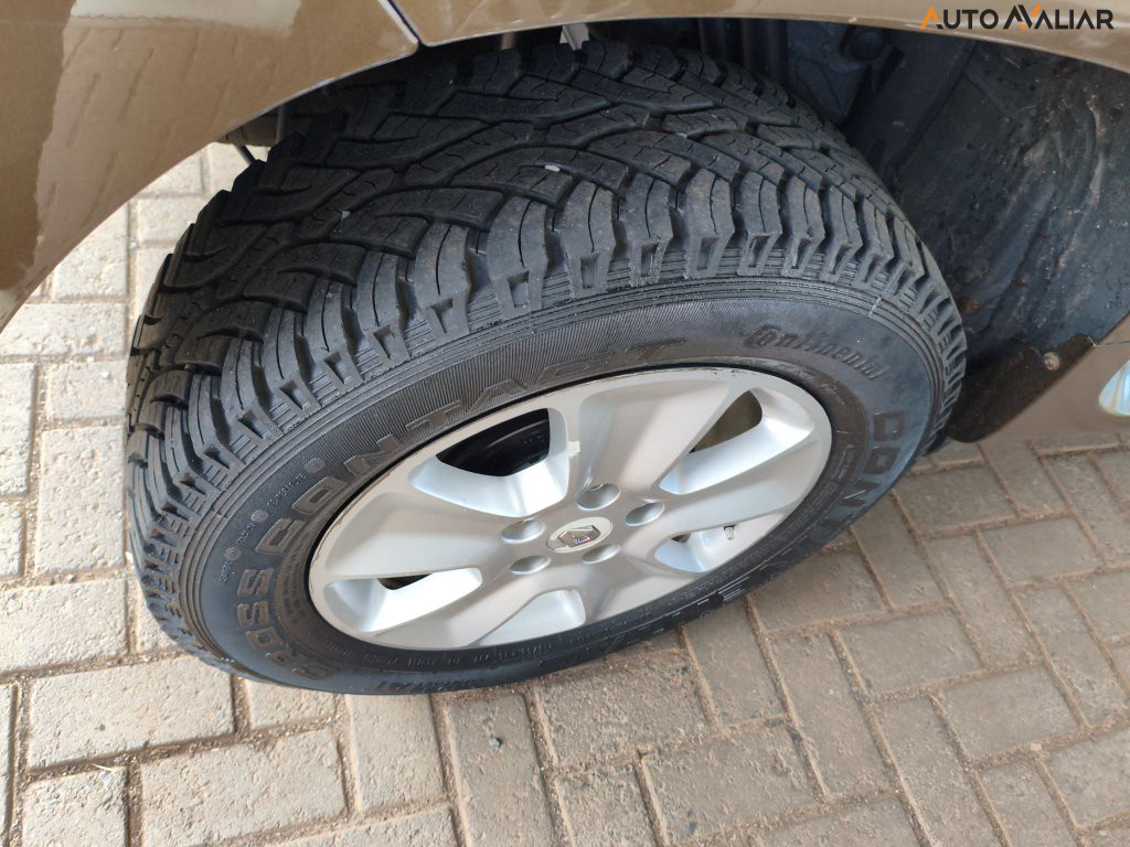 RENAULT DUSTER 2.0 DYNAMIQUE 4X2 16V FLEX 4P AUTOMATICO