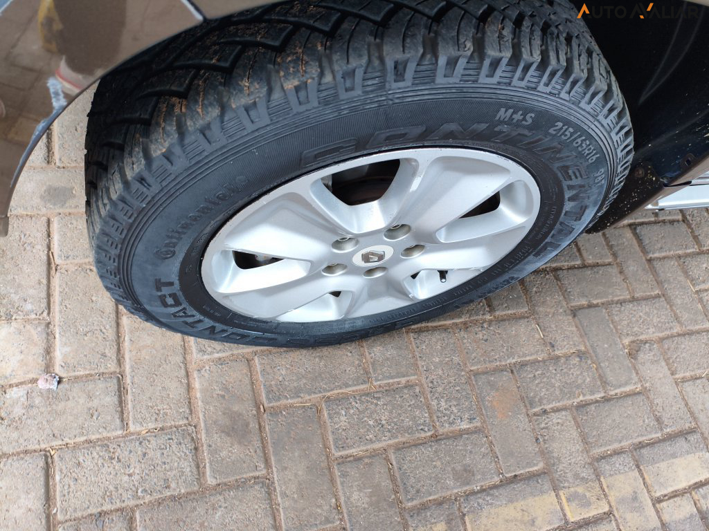 RENAULT DUSTER 2.0 DYNAMIQUE 4X2 16V FLEX 4P AUTOMATICO