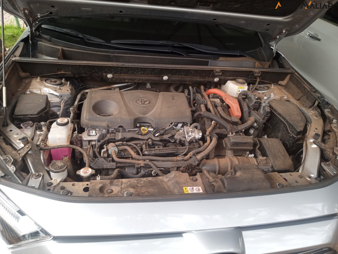 TOYOTA RAV4 2.5 VVT-IE HYBRID SX CONNECT AWD CVT