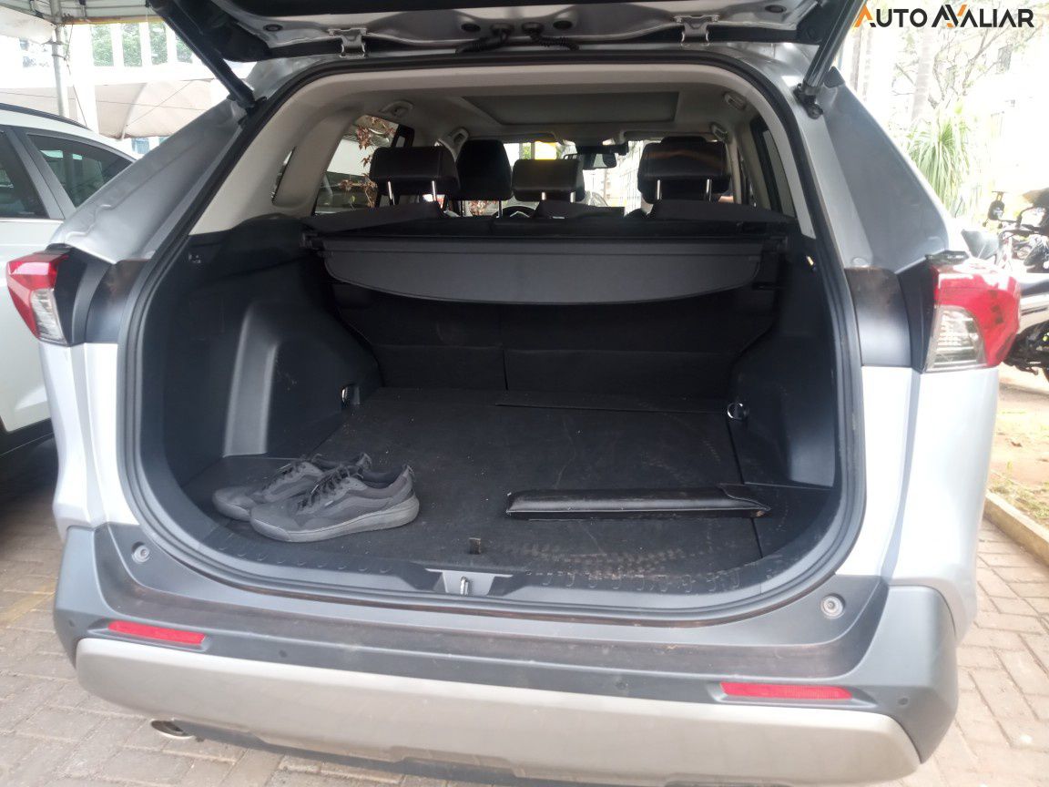 TOYOTA RAV4 2.5 VVT-IE HYBRID SX CONNECT AWD CVT