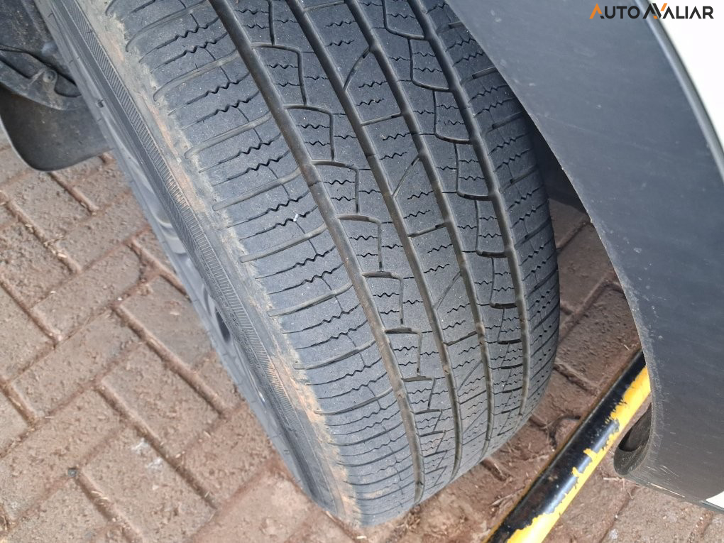 LAND ROVER DISCOVERY SPORT 2.0 16V TD4 TURBO DIESEL SE 4P AUTOM&Aacute;TICO