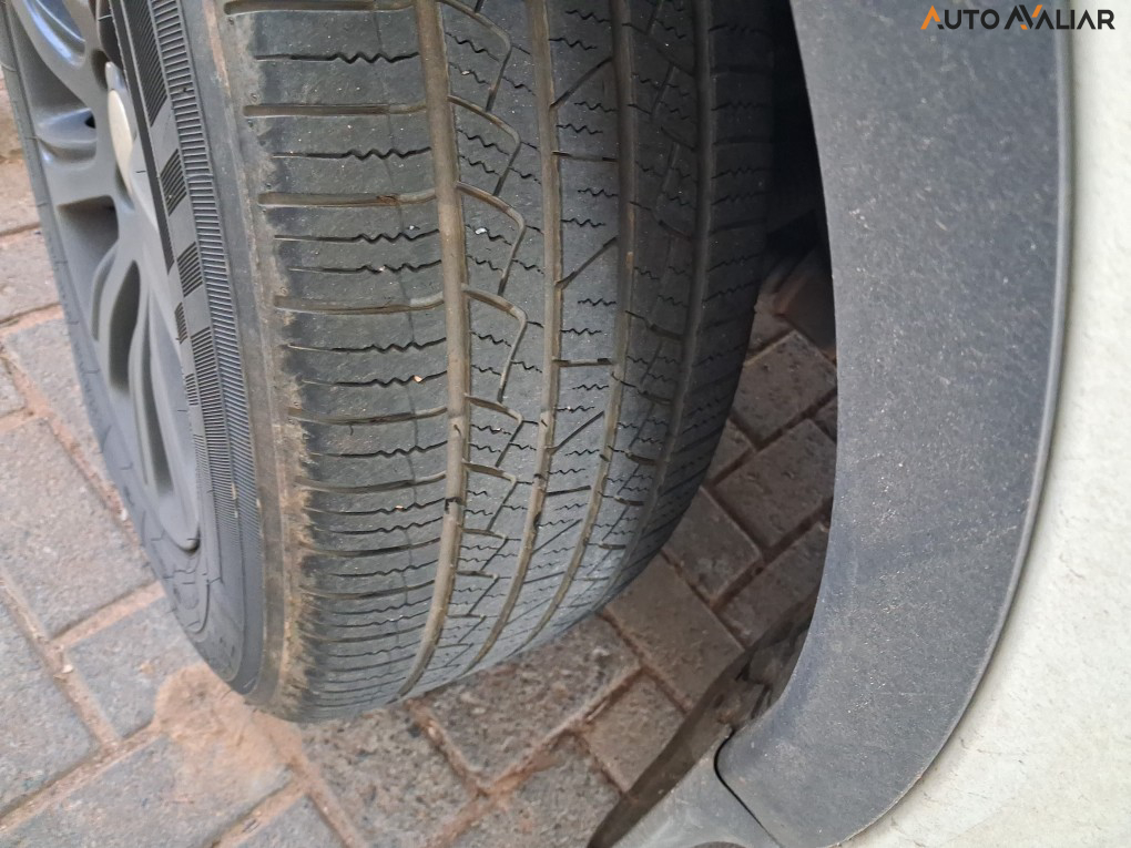 LAND ROVER DISCOVERY SPORT 2.0 16V TD4 TURBO DIESEL SE 4P AUTOM&Aacute;TICO