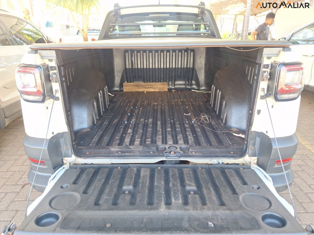 FIAT STRADA 1.3 FIREFLY FLEX FREEDOM CS MANUAL