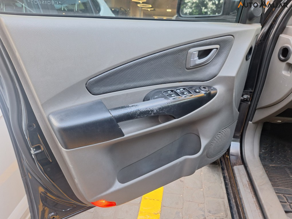 HYUNDAI TUCSON 2.0 MPFI GL 16V 2WD GASOLINA 4P AUTOMATICO