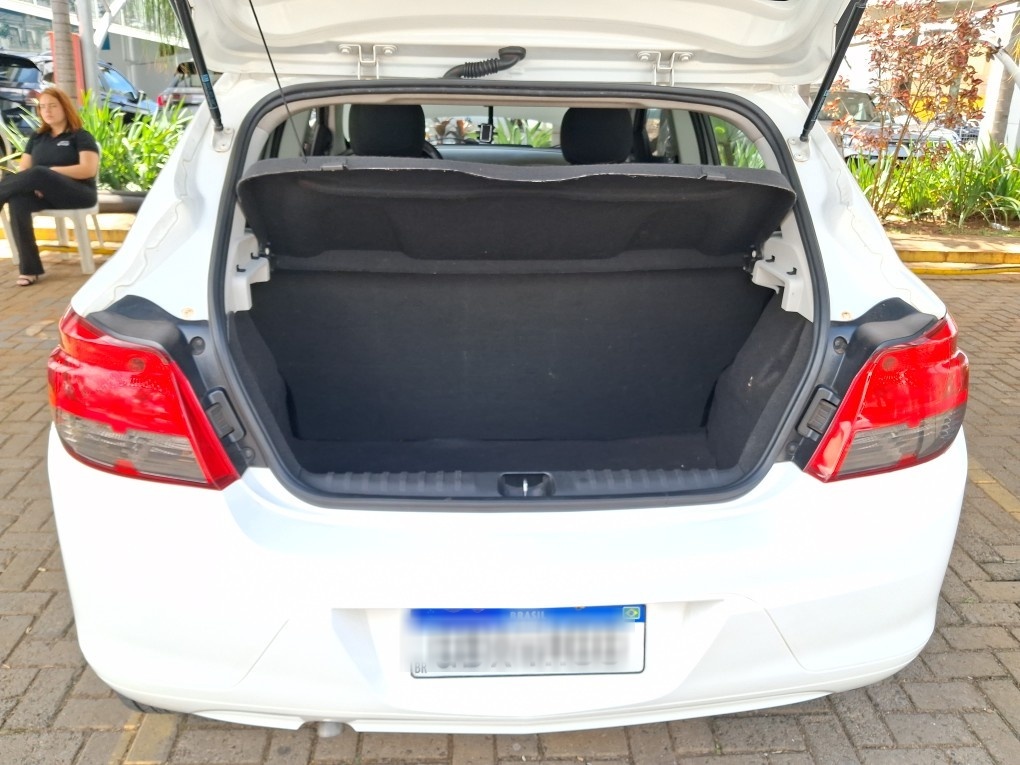 CHEVROLET ONIX 1.4 MPFI LT 8V FLEX 4P MANUAL