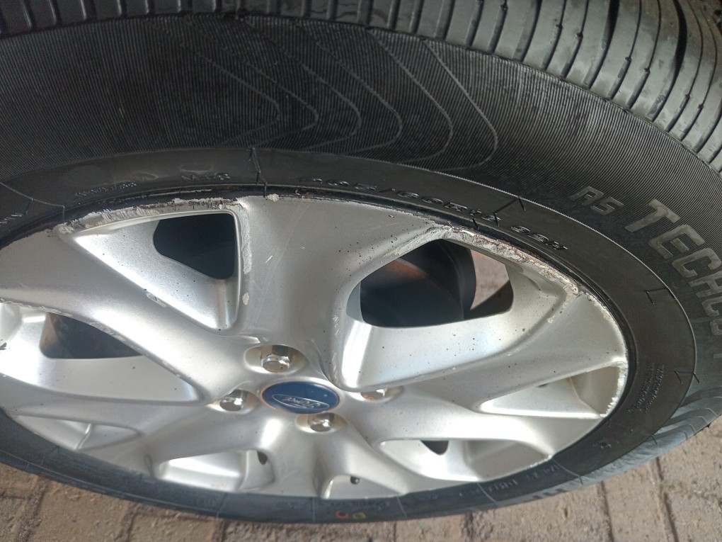 FORD ECOSPORT 2.0 TITANIUM 16V FLEX 4P AUTOMATICO