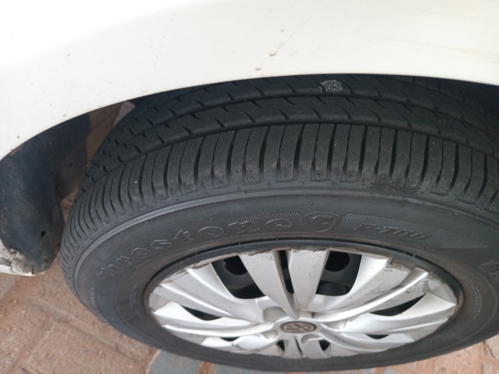 VOLKSWAGEN GOL 1.0 12V MPI TOTALFLEX TRENDLINE 4P MANUAL