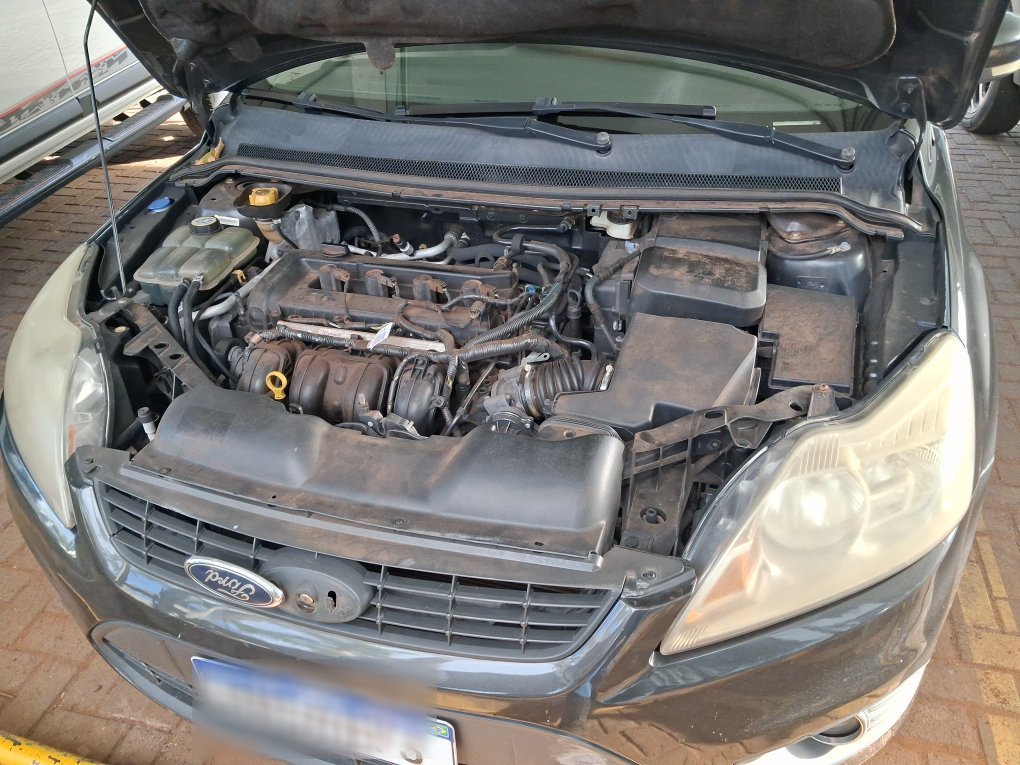 FORD FOCUS 2.0 GLX 16V FLEX 4P AUTOMATICO