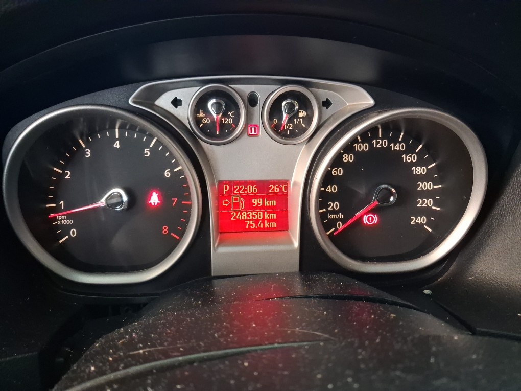 FORD FOCUS 2.0 GLX 16V FLEX 4P AUTOMATICO