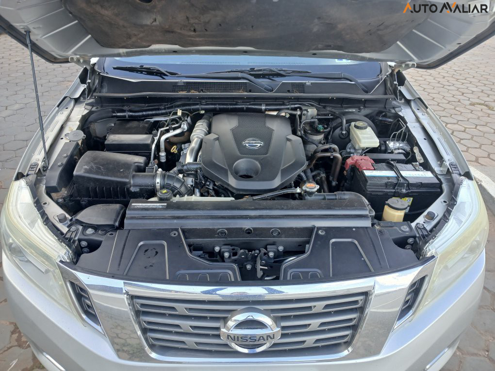 NISSAN FRONTIER 2.3 16V TURBO DIESEL LE CD 4X4 AUTOMATICO