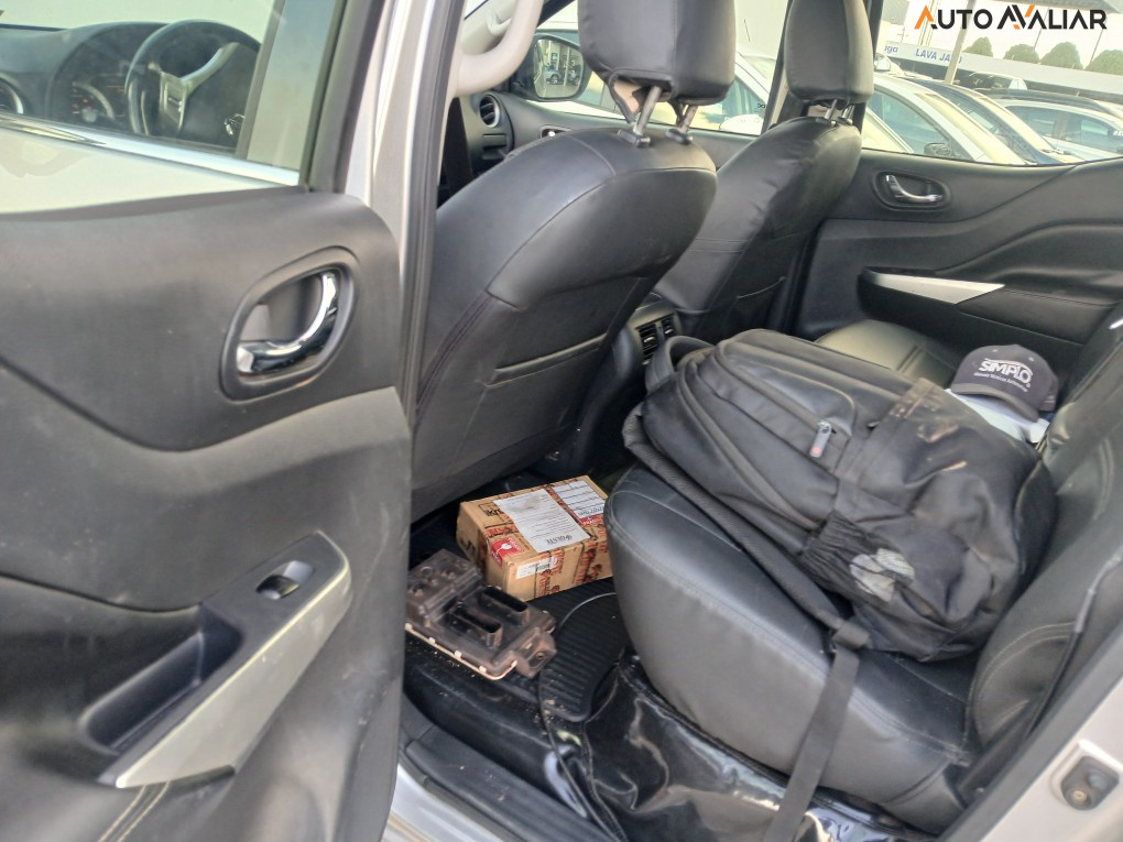 NISSAN FRONTIER 2.3 16V TURBO DIESEL LE CD 4X4 AUTOMATICO