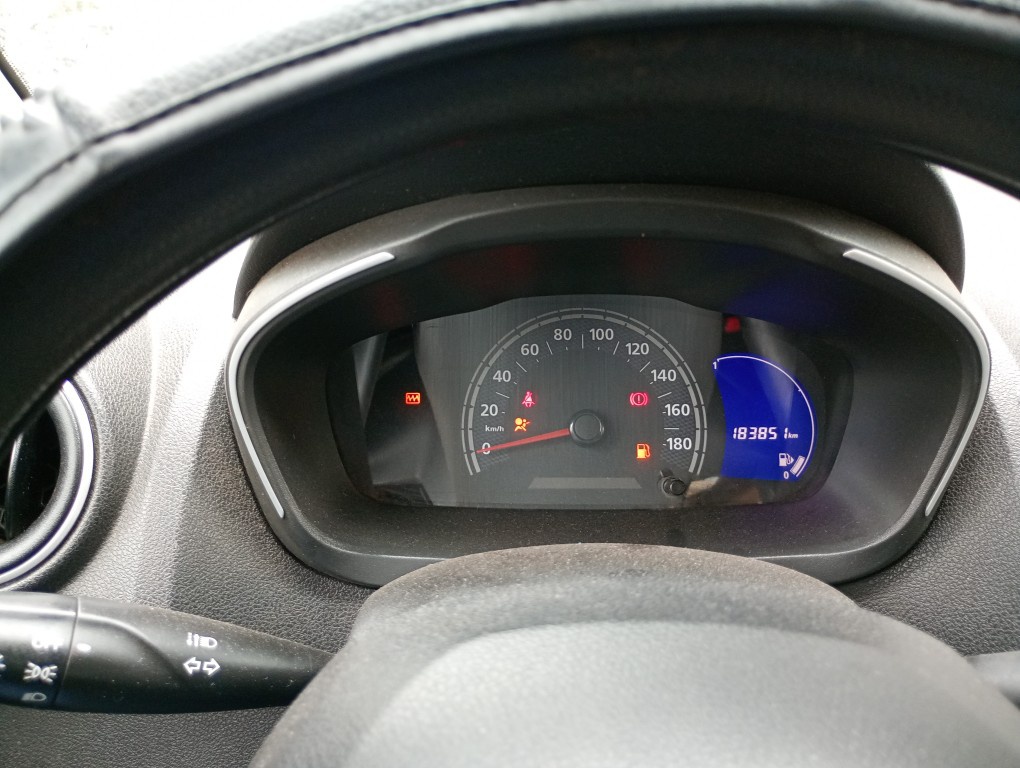 RENAULT KWID 1.0 12V SCE FLEX ZEN MANUAL