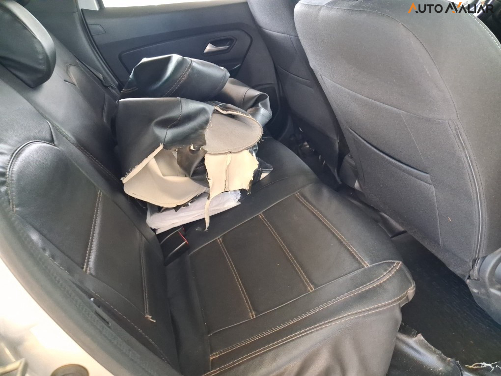 RENAULT DUSTER 1.6 16V SCE FLEX INTENSE X-TRONIC